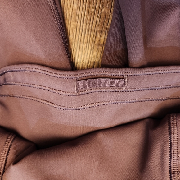 Lululemon Train Times 7/8 Pant 25" Inseam - Picture 4 of 7